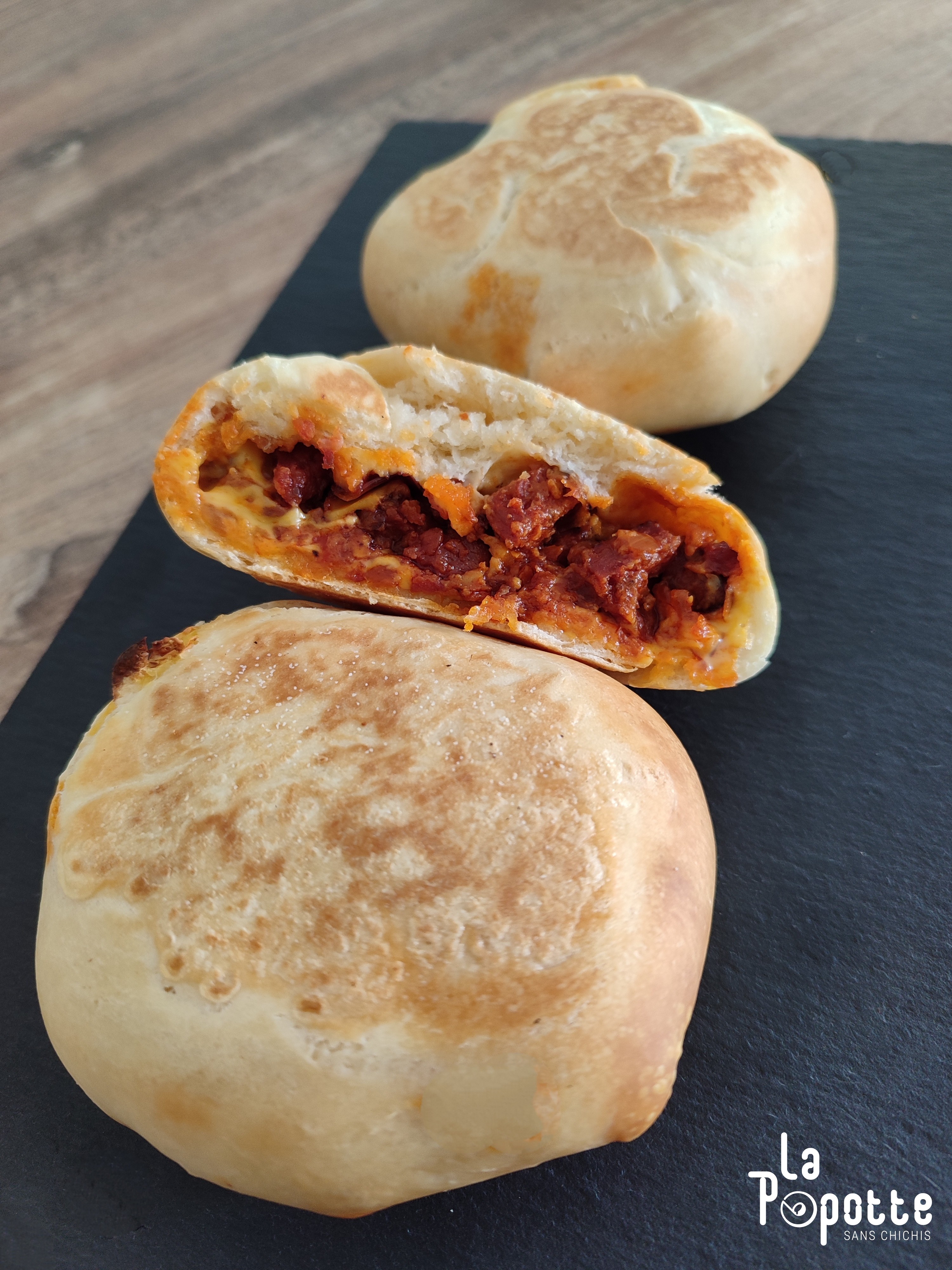 Buns chorizo, oignon, cheddar