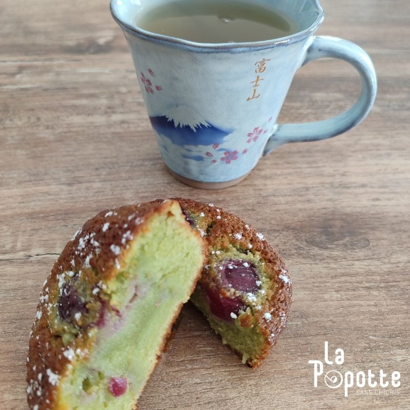 Moelleux cerise thé matcha coupe