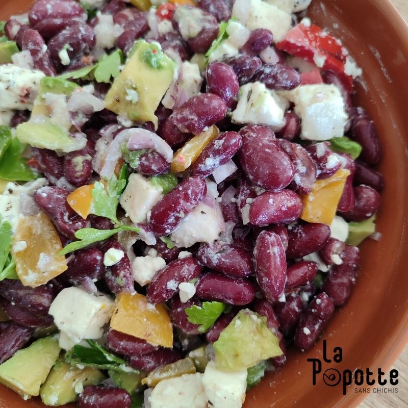 Salade haricots rouges, poivron, avocat, feta